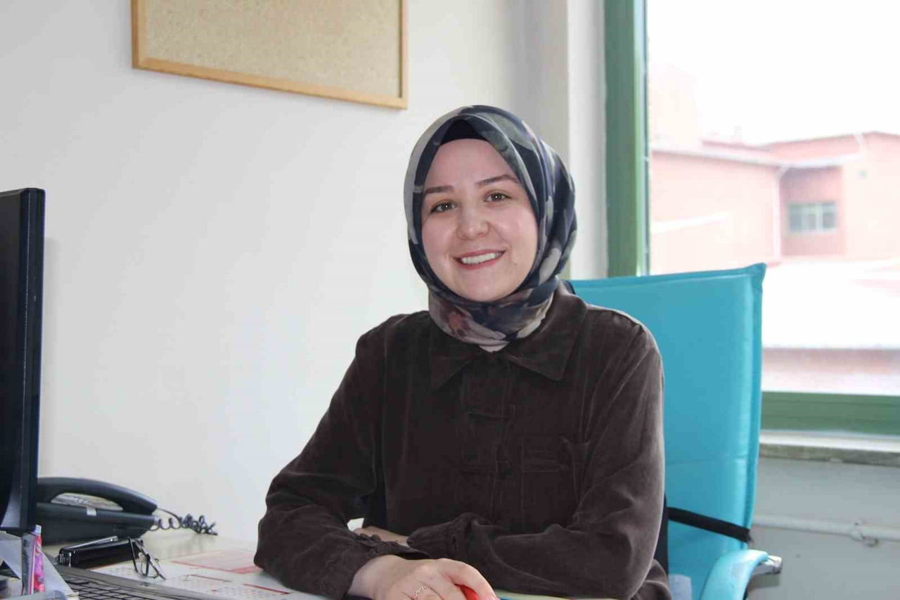 KARNE DÖNEMİNE SAYILI GÜNLER KALA AİLELERE ÖNEMLİ TAVSİYELERDE BULUNAN SİVAS DEVLET HASTANESİ...