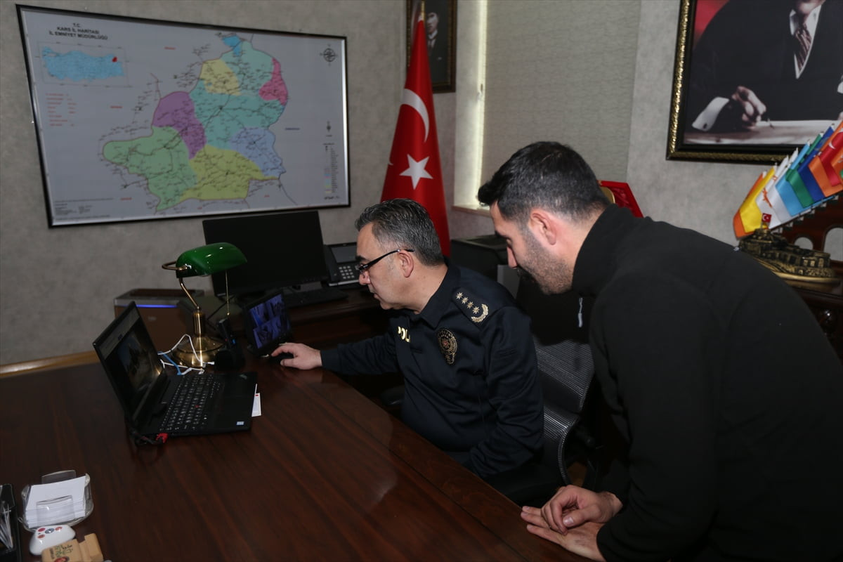 Kars İl Emniyet Müdürü Murat Abdullah Tombul, Anadolu Ajansının (AA) gözünden 2025'e damga vuran...