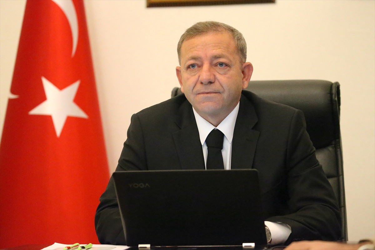 Kars kırsalındaki bir sığınakta ve yakınında, daha önce etkisiz hale getirilen teröristlere ait...