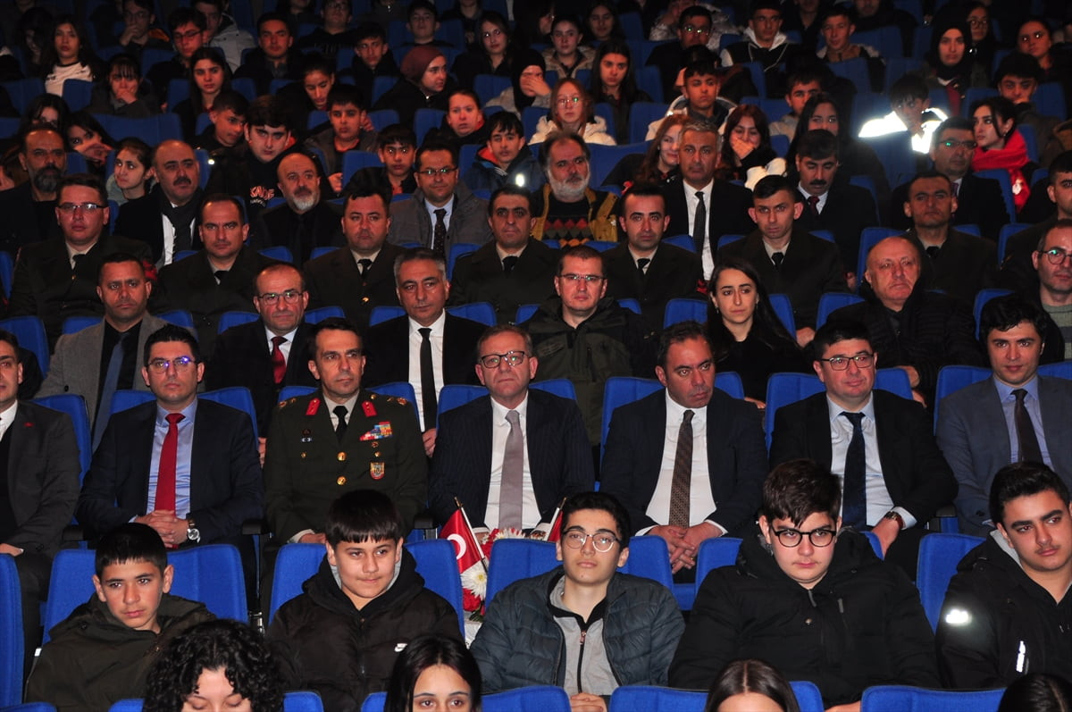 Kars'ta 12 Mart İstiklal Marşı'nın Kabulü ve Mehmet Akif Ersoy'u Anma Günü dolayısıyla Kars İl...