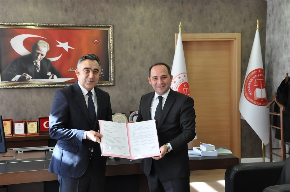 Kars'ta, yükümlülerin imza yerine parmak izi ile takip edilmesini sağlayan "Denetimli Serbestlik...