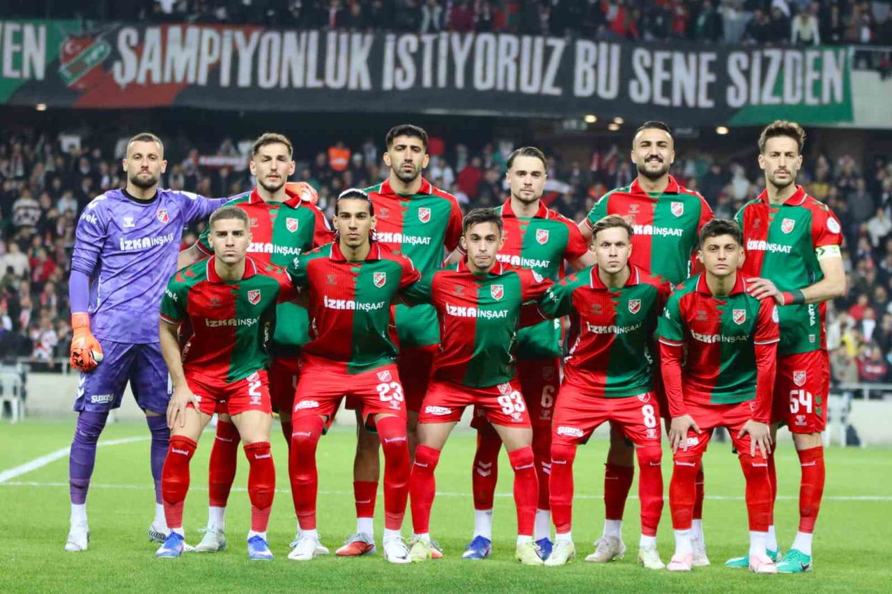 KARŞIYAKA’DA TRANSFER HAREKATI BAŞLIYOR