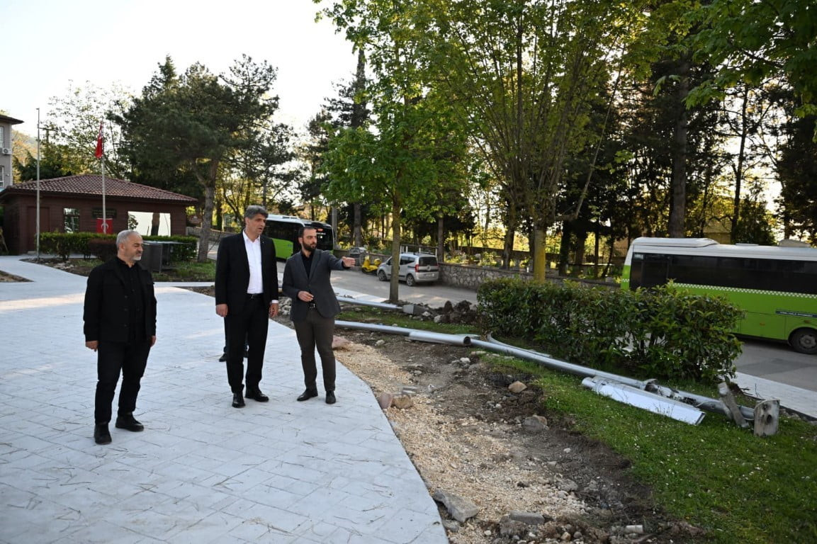 KARTEPE'DE BALABAN VE NUSRETİYE MAHALLELERDE BAŞLATILAN MEYDAN PROJELERİNDE ÇALIŞMALARI...