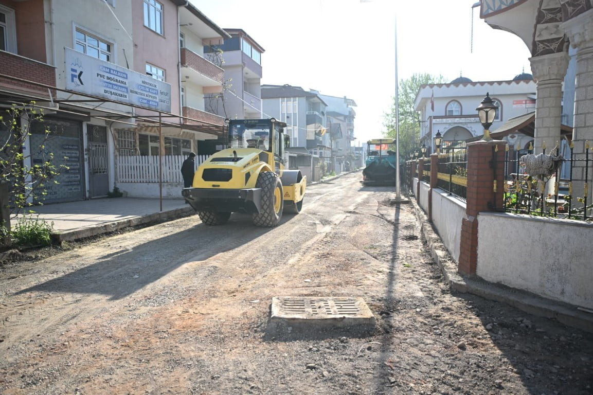 KARTEPE'DE YÜRÜTÜLEN ÇALIŞMALAR KAPSAMINDA İSTASYON MAHALLESİ'NE BİNLERCE METRELİK ALTYAPI HATTI...