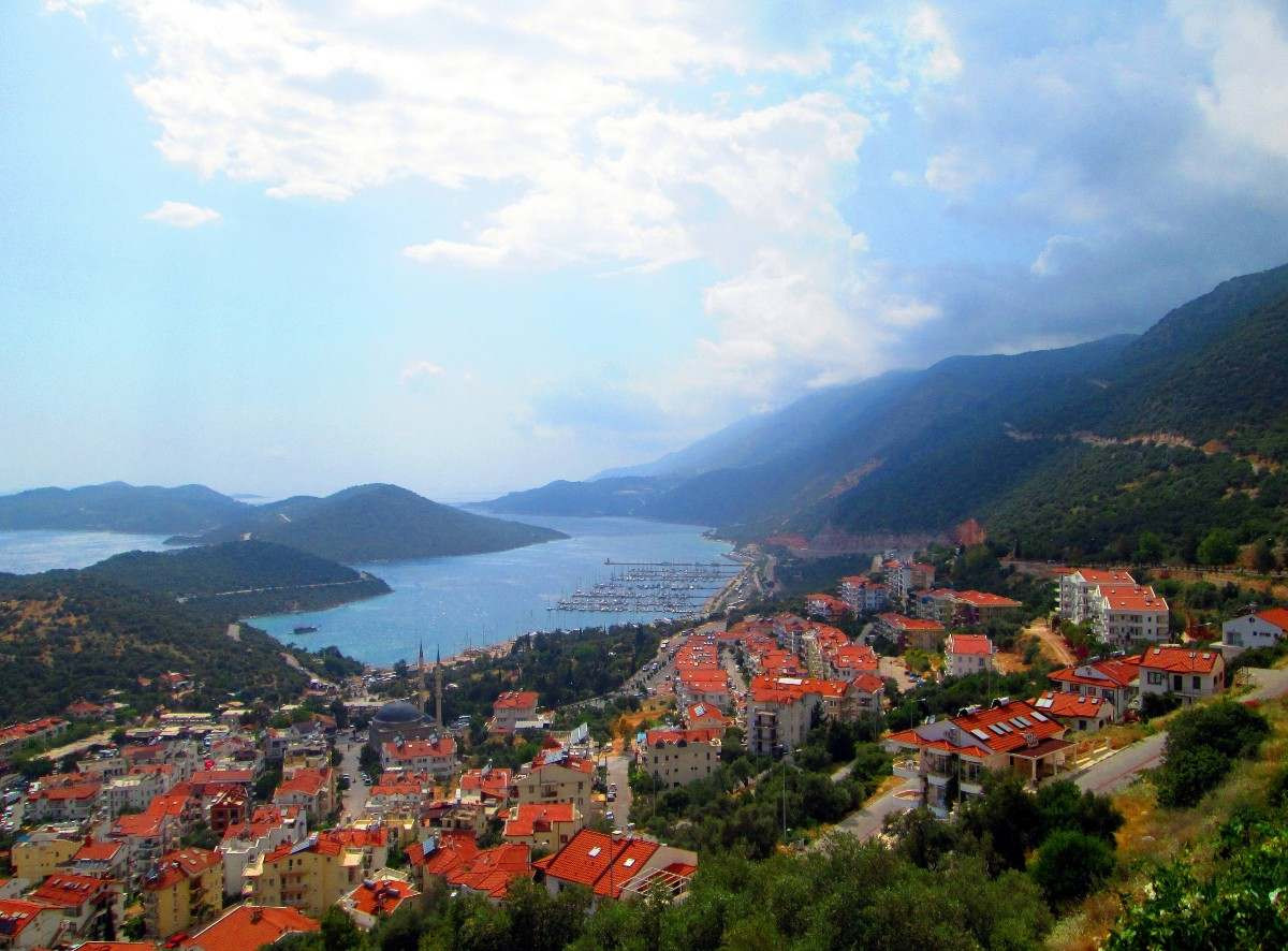 Kaş satılık ve kiralık ev fiyatları
