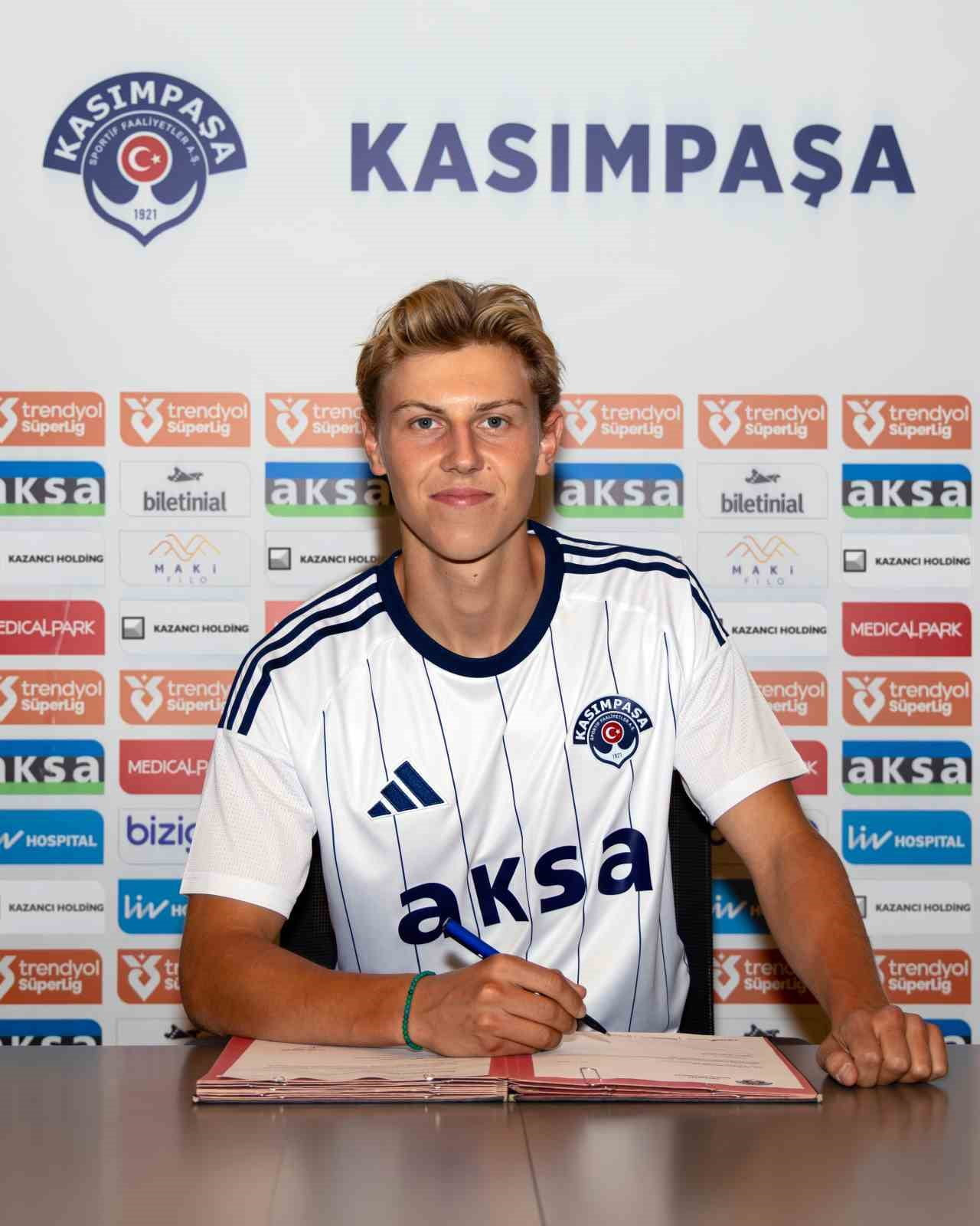 KASIMPAŞA, DANİMARKA’NIN FREDERİCİA TAKIMINDA FORMA GİYEN JAKOP JESSEN’İ KADROSUNA KATTI.