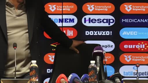 Kasımpaşa Teknik Direktörü Emre Belözoğlu, Göztepe maçının ardından, "İki takımın oyuncuları da...