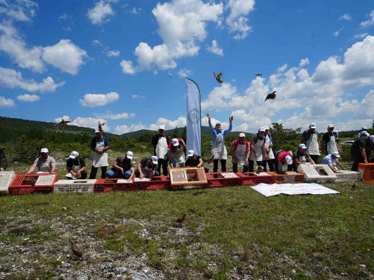 KASTAMONU DOĞA KORUMA VE MİLLİ PARKLAR MÜDÜRLÜĞÜ'NCE DOĞAYA BAŞTA KENE OLMAK ÜZERE BİYOLOJİK...