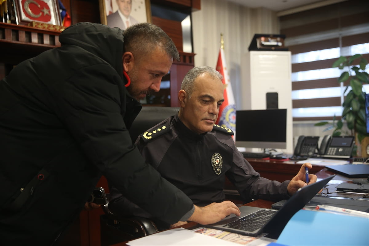 Kastamonu Emniyet Müdürü Tamer Taş, Anadolu Ajansının (AA) gözünden 2025'e damga vuran olaylara...