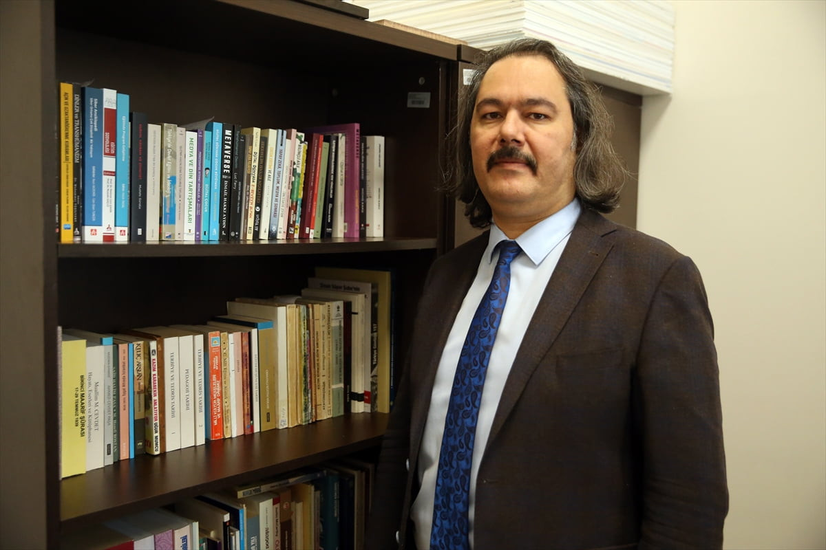 Kastamonu Üniversitesi Yapay Zeka Çalışmaları Koordinatörü ve Eğitim Fakültesi Öğretim Üyesi Prof....