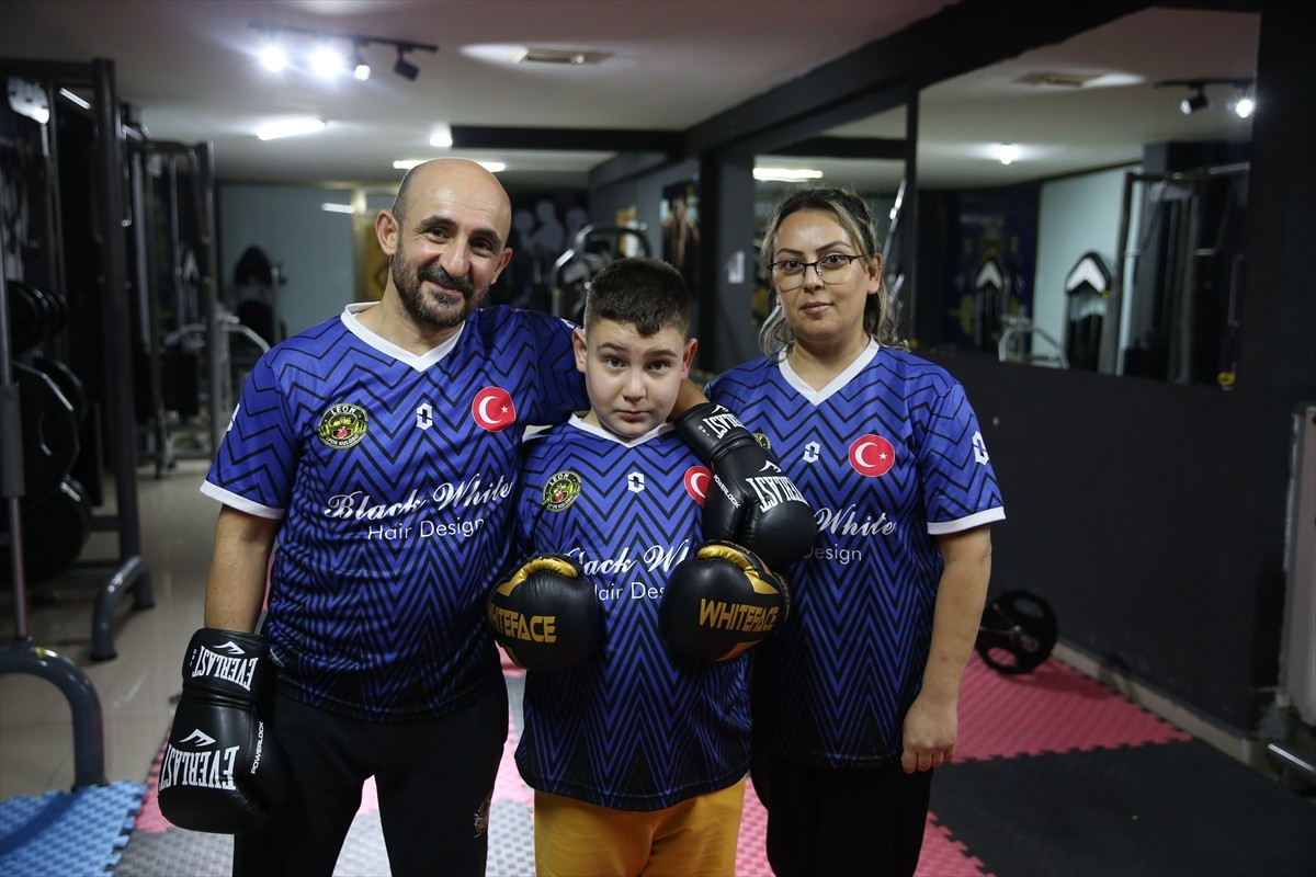 Kastamonu'da akademisyen bir çift, özel birey çocukları Alptuğ Ali'nin mutluluğu ve sağlığı için...