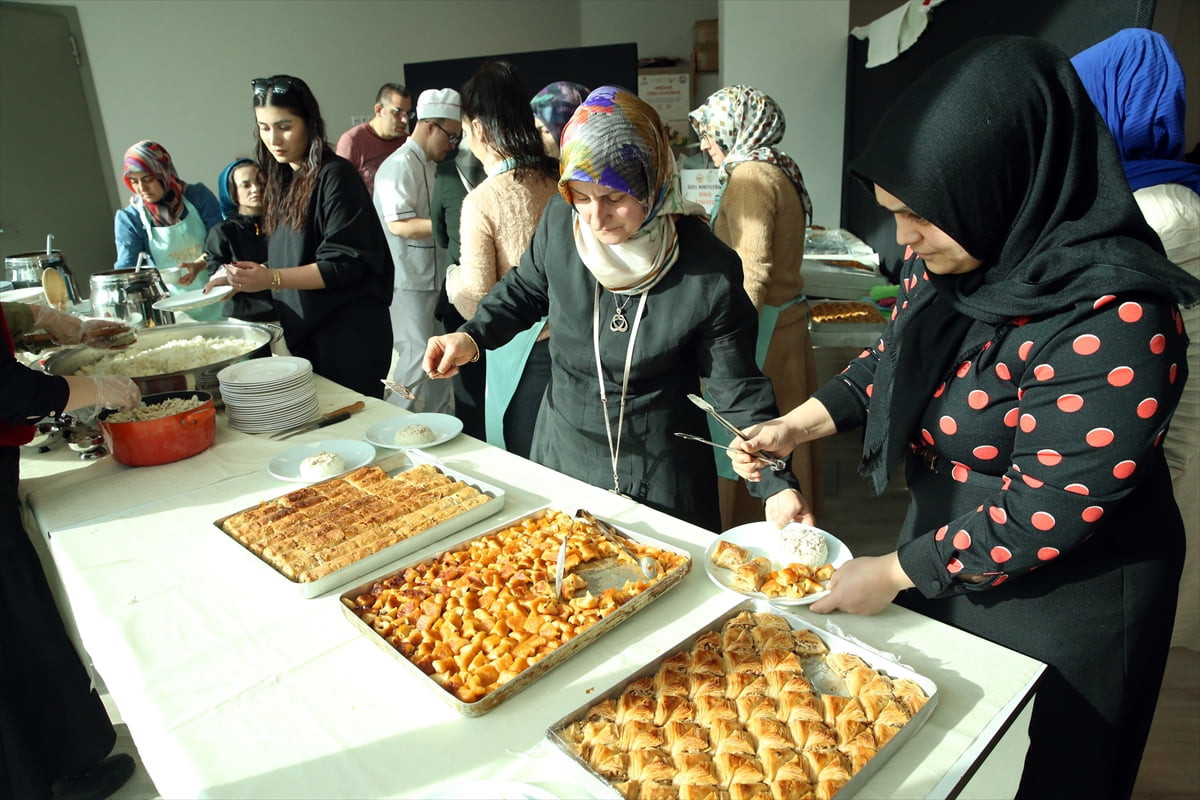 Kastamonu'da geçen yıl hayatını kaybeden özel gereksinimli bireyin babasının mevlit programı...