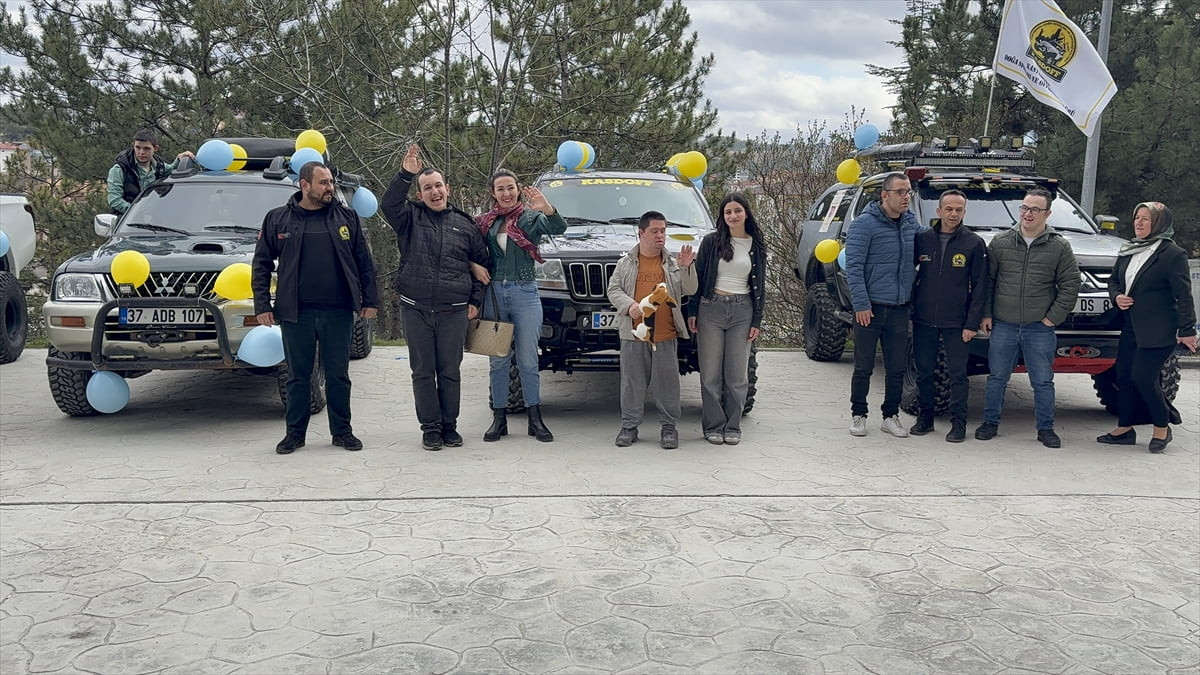 Kastamonu'da "21 Mart Dünya Down Sendromu Farkındalık Günü" kapsamında özel bireyler, off-road...