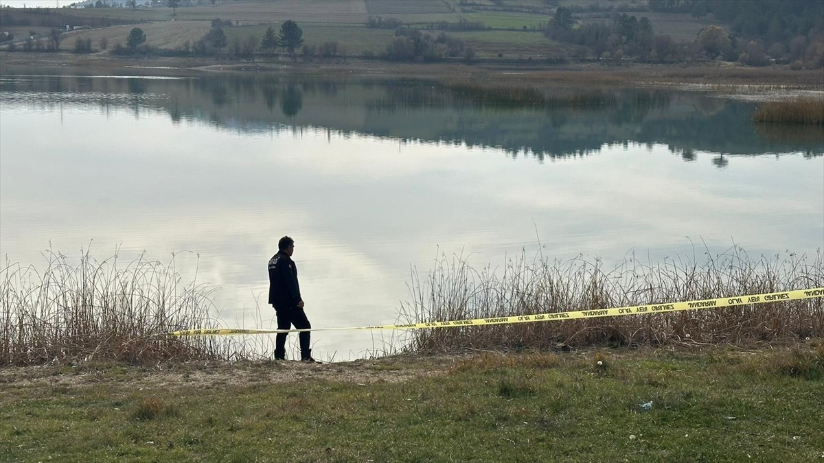 Kastamonu'nun Daday ilçesindeki gölette bir kişinin cansız bedenine ulaşıldı.