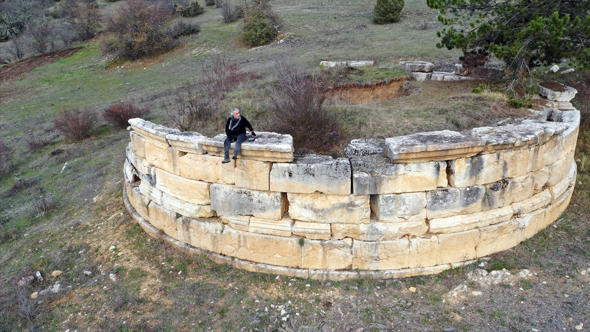Kastamonu'nun Daday ilçesindeki Kayı köyünde bulunan ve milattan önce (MÖ) 1. yüzyılda inşa...