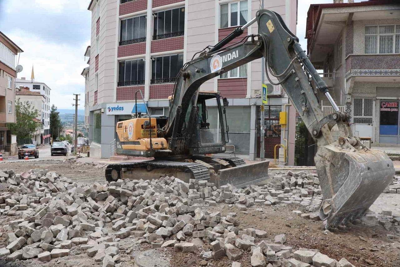 KAVAK'TA ULAŞIMI RAHATLATACAK ÇALIŞMA BAŞLADI