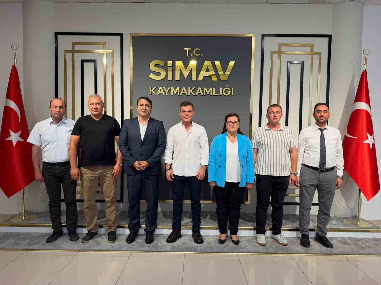 KAYMAKAM BÜNYAMİN KARALOĞLU BAŞKANLIĞINDA GERÇEKLEŞTİRİLEN TOPLANTIYA SİMAV BELEDİYE BAŞKANI KÜBRA...