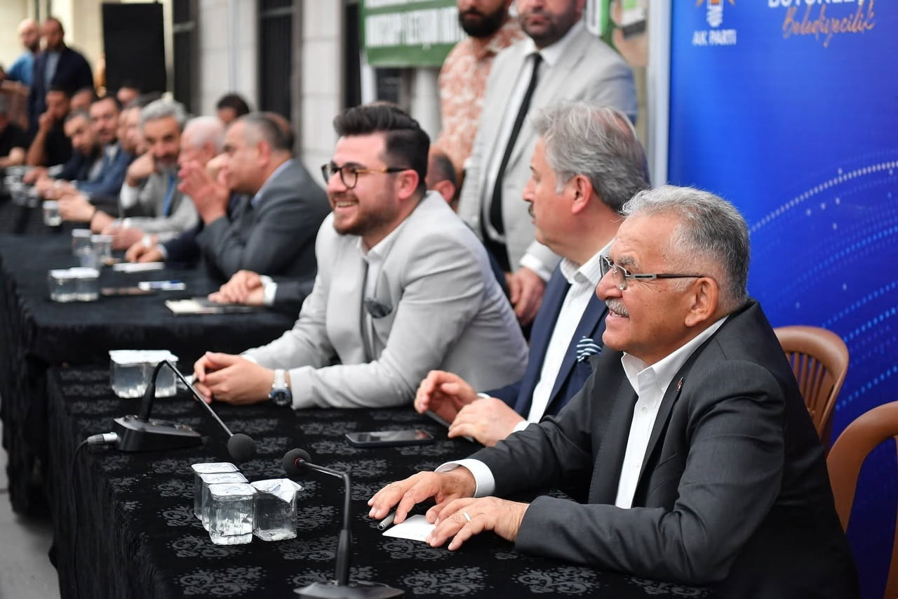 KAYSERİ BÜYÜKŞEHİR BELEDİYE BAŞKANI DR. MEMDUH BÜYÜKKILIÇ; AK PARTİ TARAFINDAN DÜZENLENEN...