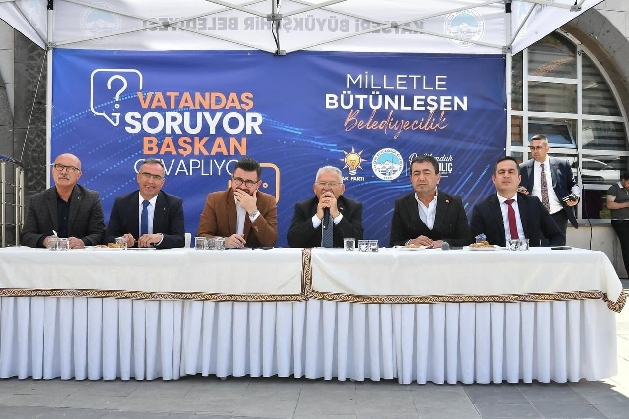 KAYSERİ BÜYÜKŞEHİR BELEDİYE BAŞKANI DR. MEMDUH BÜYÜKKILIÇ, BÜNYAN’DA DÜZENLENEN 'VATANDAŞ SORUYOR...
