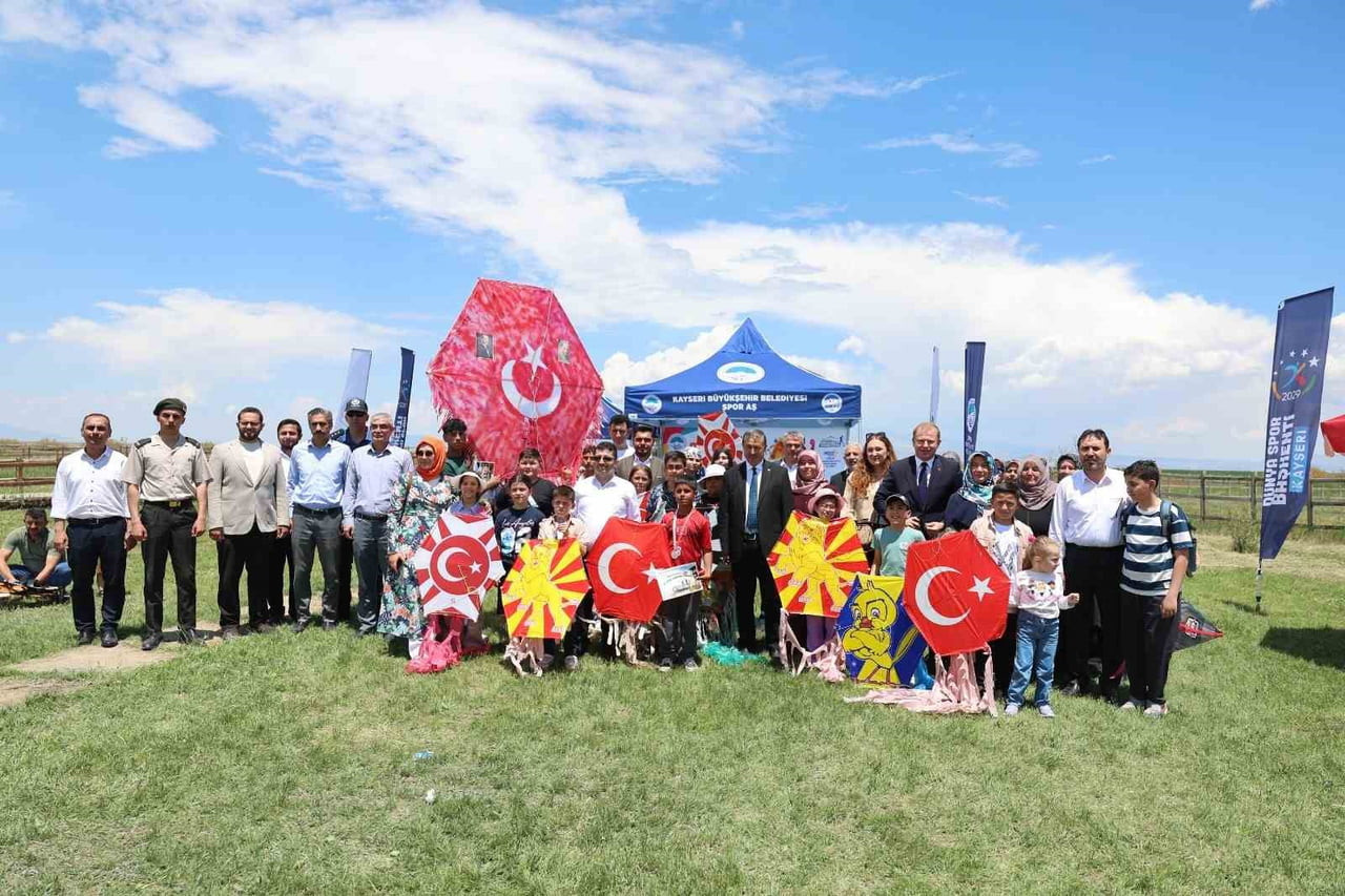 KAYSERİ BÜYÜKŞEHİR BELEDİYESİ SPOR A.Ş. TARAFINDAN YEŞİLHİSAR’DA DÜZENLENEN UÇURTMA ŞENLİĞİ VE...