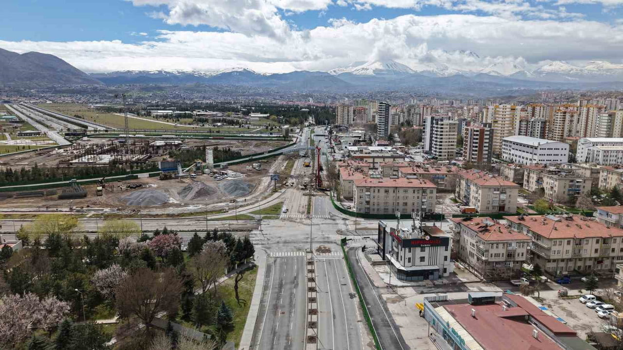 KAYSERİ BÜYÜKŞEHİR BELEDİYESİ TARAFINDAN YÜRÜTÜLEN KARTAL KATLI KAVŞAĞI VE BAĞLANTI YOLLARI...