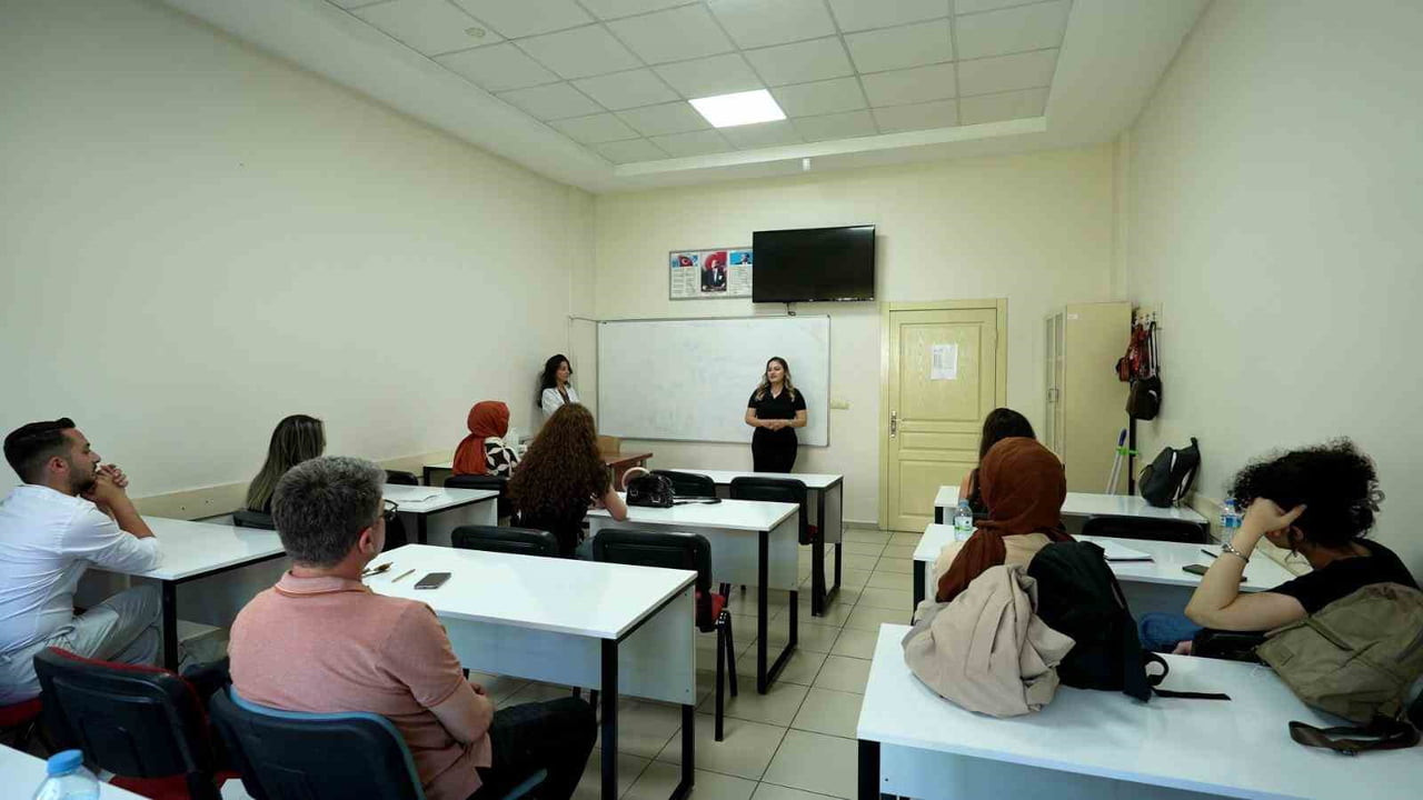 KAYSERİ BÜYÜKŞEHİR BELEDİYESİ’NİN EĞİTİM ALANINDAKİ ÖNCÜ KURULUŞU KAYMEK; YABANCI DİL EĞİTİMİNE...