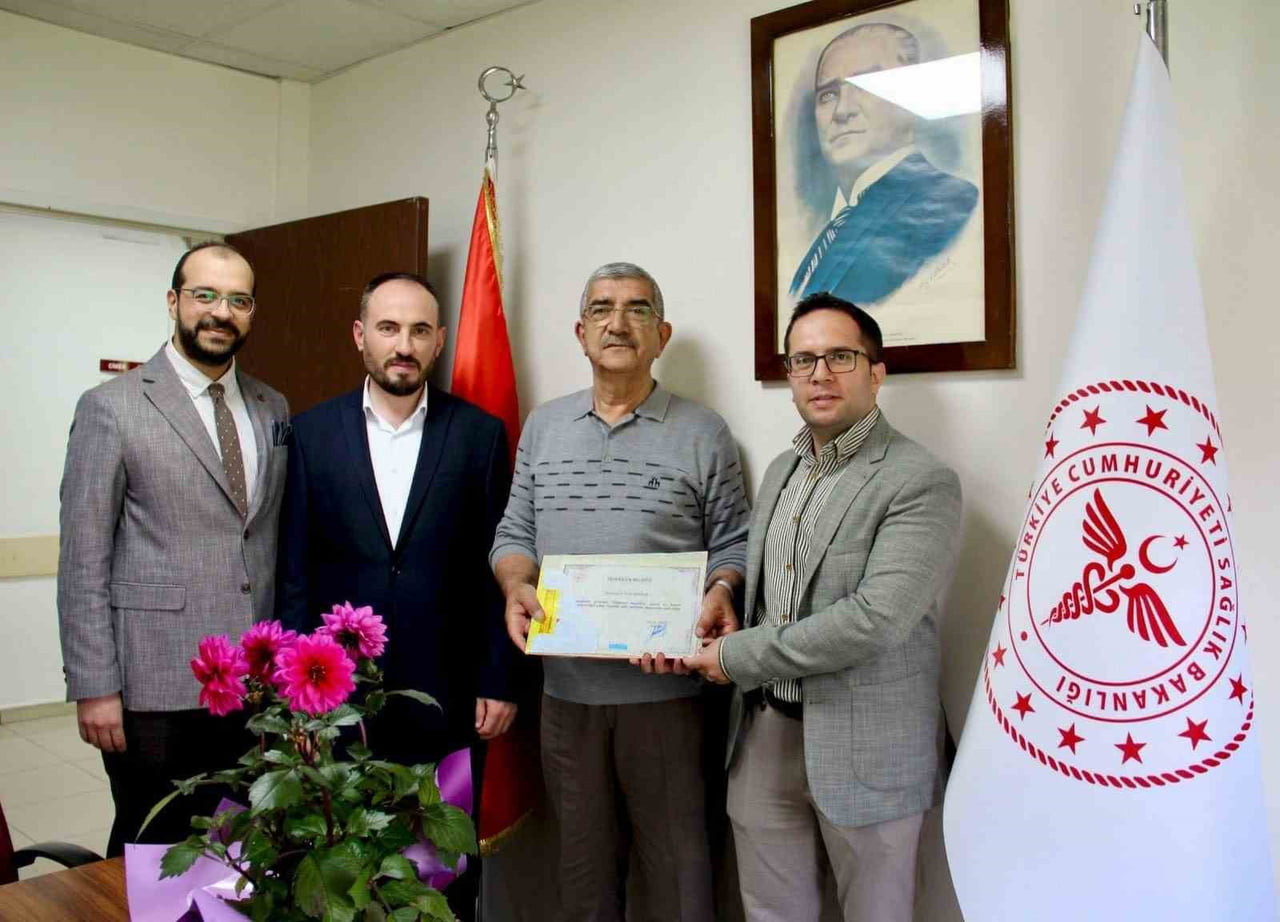 KAYSERİ DEVLET HASTANESİ'NDE 43 YILDIR GÖREV YAPAN UZM. DR. TEVFİK HAKTANIR'A EMEKLİLİĞİNDEN...