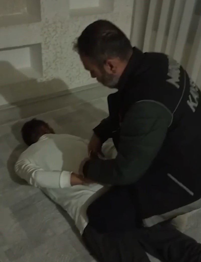 KAYSERİ İL EMNİYET MÜDÜRLÜĞÜ TARAFINDAN UYUŞTURUCU TACİRLERİNE YÖNELİK YAPILAN EŞ ZAMANLI...