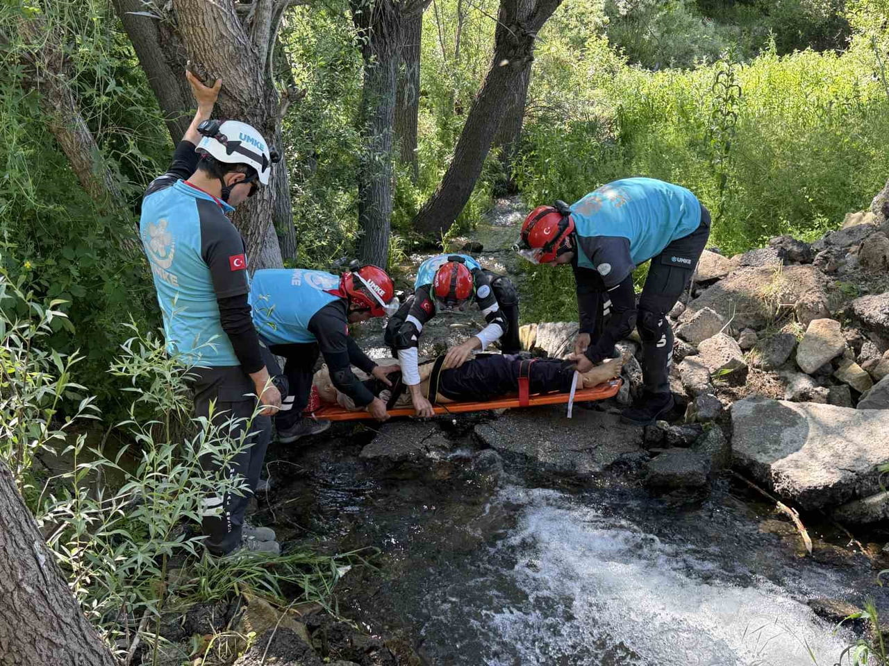 KAYSERİ İL SAĞLIK MÜDÜRLÜĞÜ BÜNYESİNDE GÖREVLİ UMKE PERSONELLERİ, 3 GÜN SÜREN EĞİTİM KAMPINI...