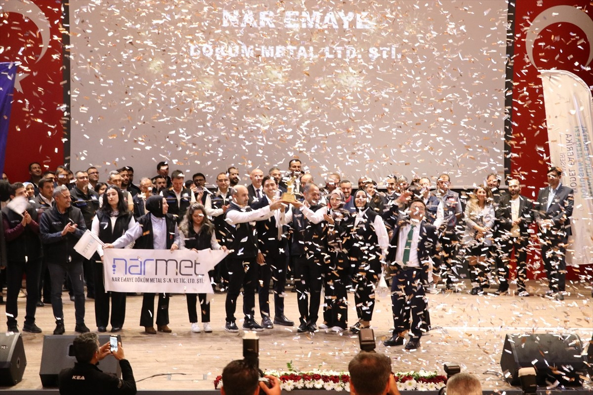 Kayseri Model Fabrika tarafından düzenlenen programda, "Sürekli İyileştirme Ödülleri Töreni"...