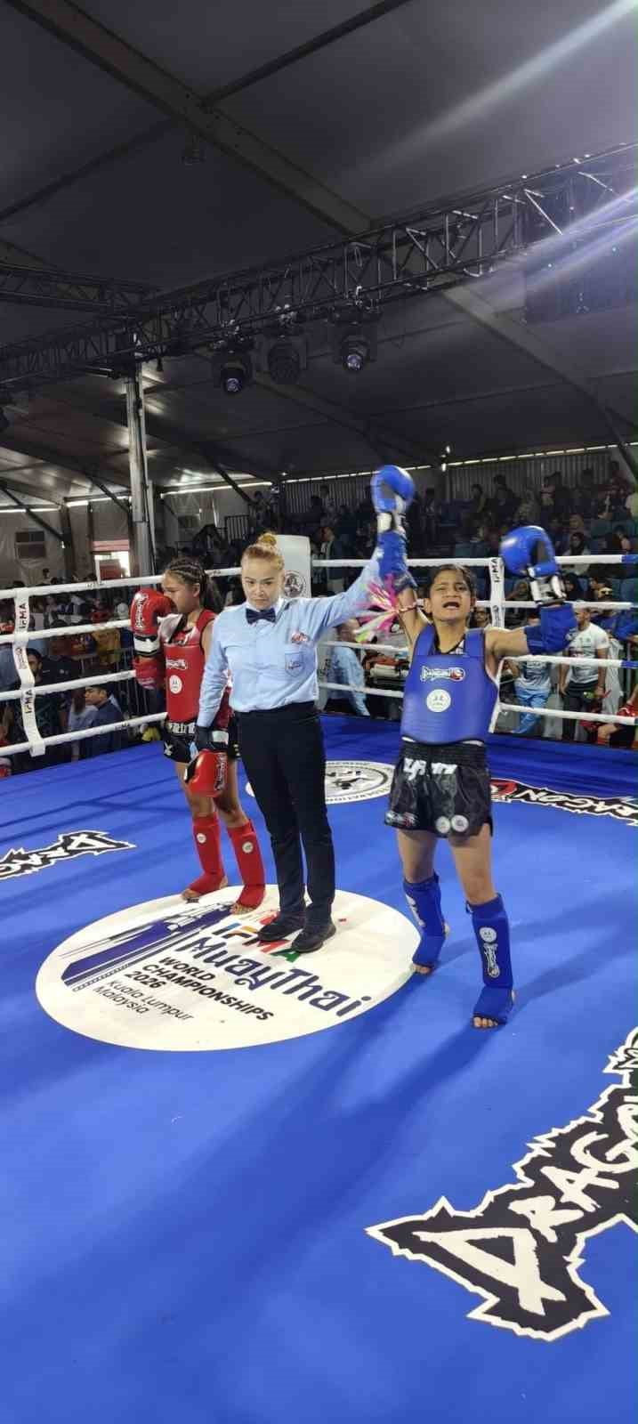 KAYSERİ SAĞLIK ERVASPOR’DAN AYŞEGÜL AÇIK, MUAY THAİ BRANŞINDA DÜNYA ŞAMPİYONU OLDU.