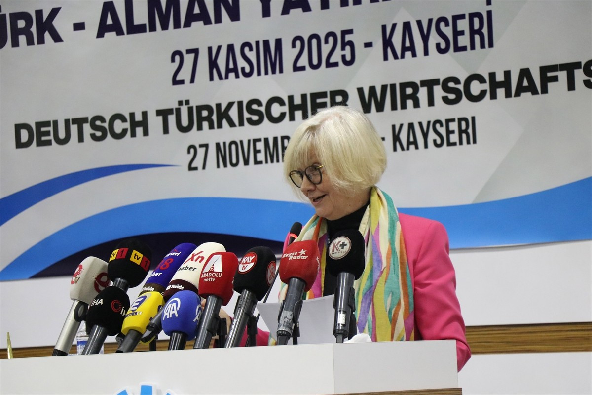 Kayseri Sanayi Odasının (KAYSO) ev sahipliğinde, "Türk-Alman Yatırım ve İşbirliği Toplantısı"...