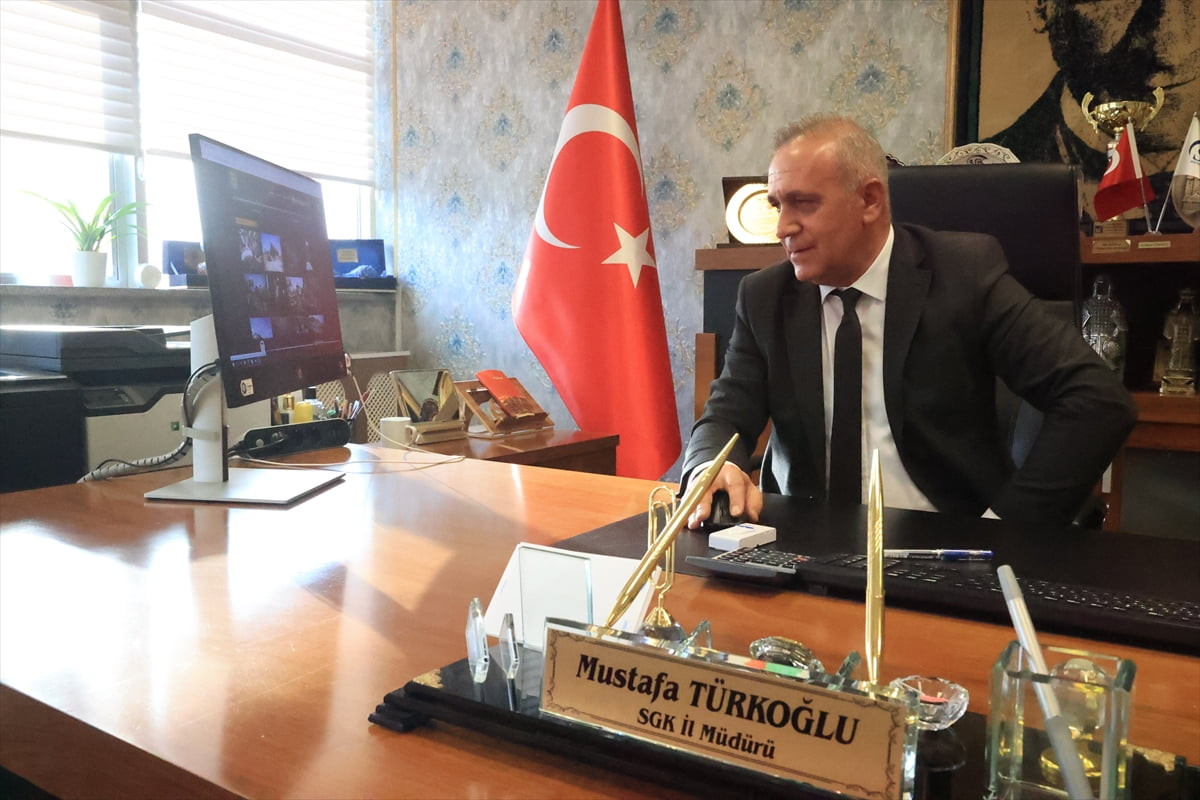  Kayseri SGK İl Müdürü Mustafa Türkoğlu, Anadolu Ajansının (AA) gözünden 2025'e damga vuran...