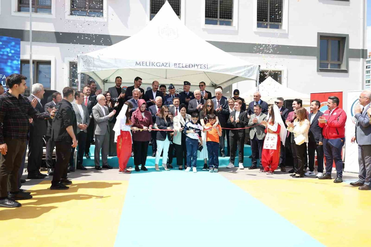 KAYSERİ VALİLİĞİ HİMAYELERİNDE KURULAN GÖKTİM’İN İLK ATÖLYELERİNDEN OLAN VE HAYIRSEVER BAŞKAL...