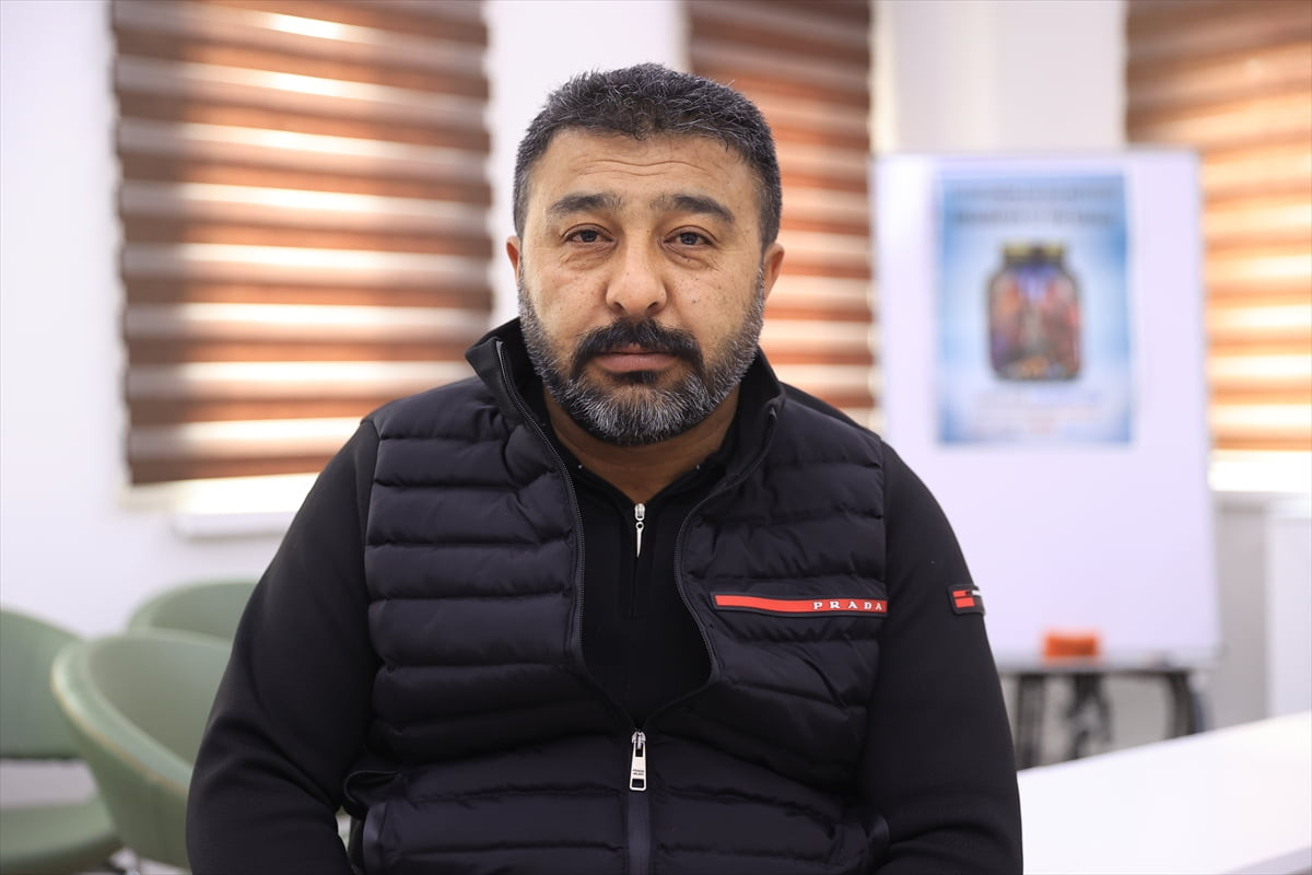 Kayseri'de 10 yıl boyunca günde 2 paket sigara tüketen 45 yaşındaki Murat İnce, Alo 171 Sigara...