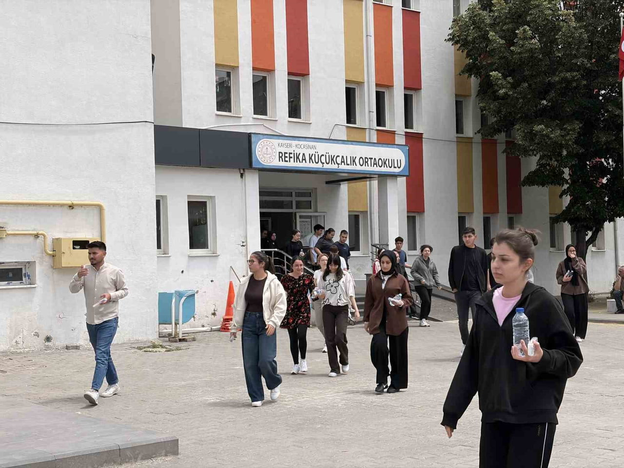 KAYSERİ'DE SINAV HEYECANI YAŞANDI