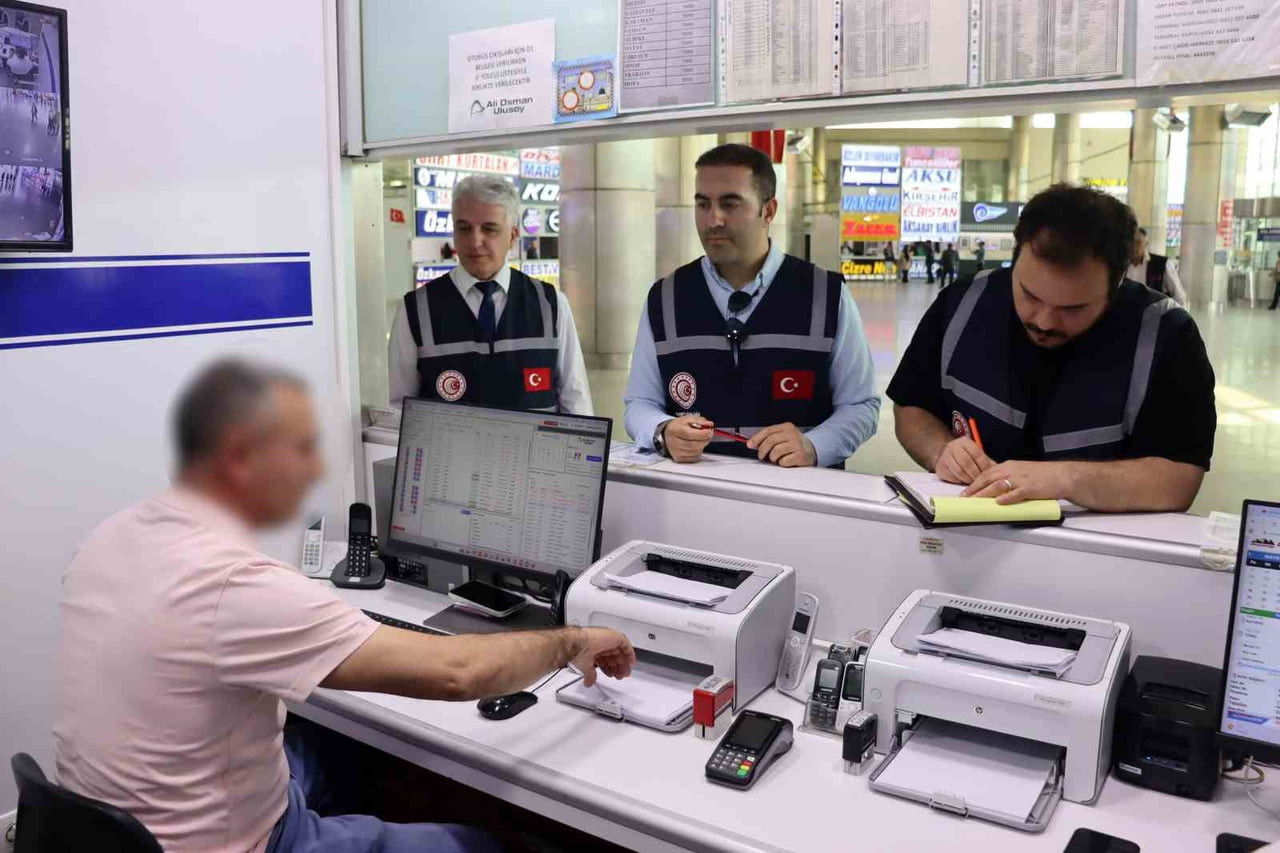 KAYSERİ'DE, YAKLAŞAN KURBAN BAYRAMI ÖNCESİNDE ŞEHİRLERARASI OTOBÜS TERMİNALİNDE FİYAT DENETİMİ...