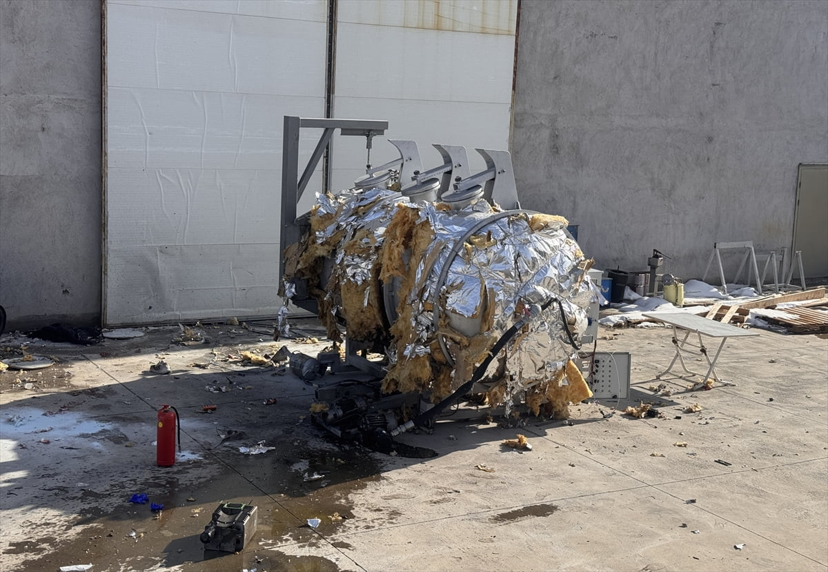 Kayseri'nin İncesu ilçesinde, Organize Sanayi Bölgesindeki (OSB) bir fabrika bahçesindeki gaz...