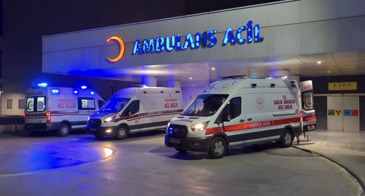 KAYSERİ'NİN MELİKGAZİ İLÇESİNDE OTOMOBİL SÜRÜCÜSÜNÜN ÇARPIP KAÇMASI SONUCU AĞIR YARALANAN YAYA...