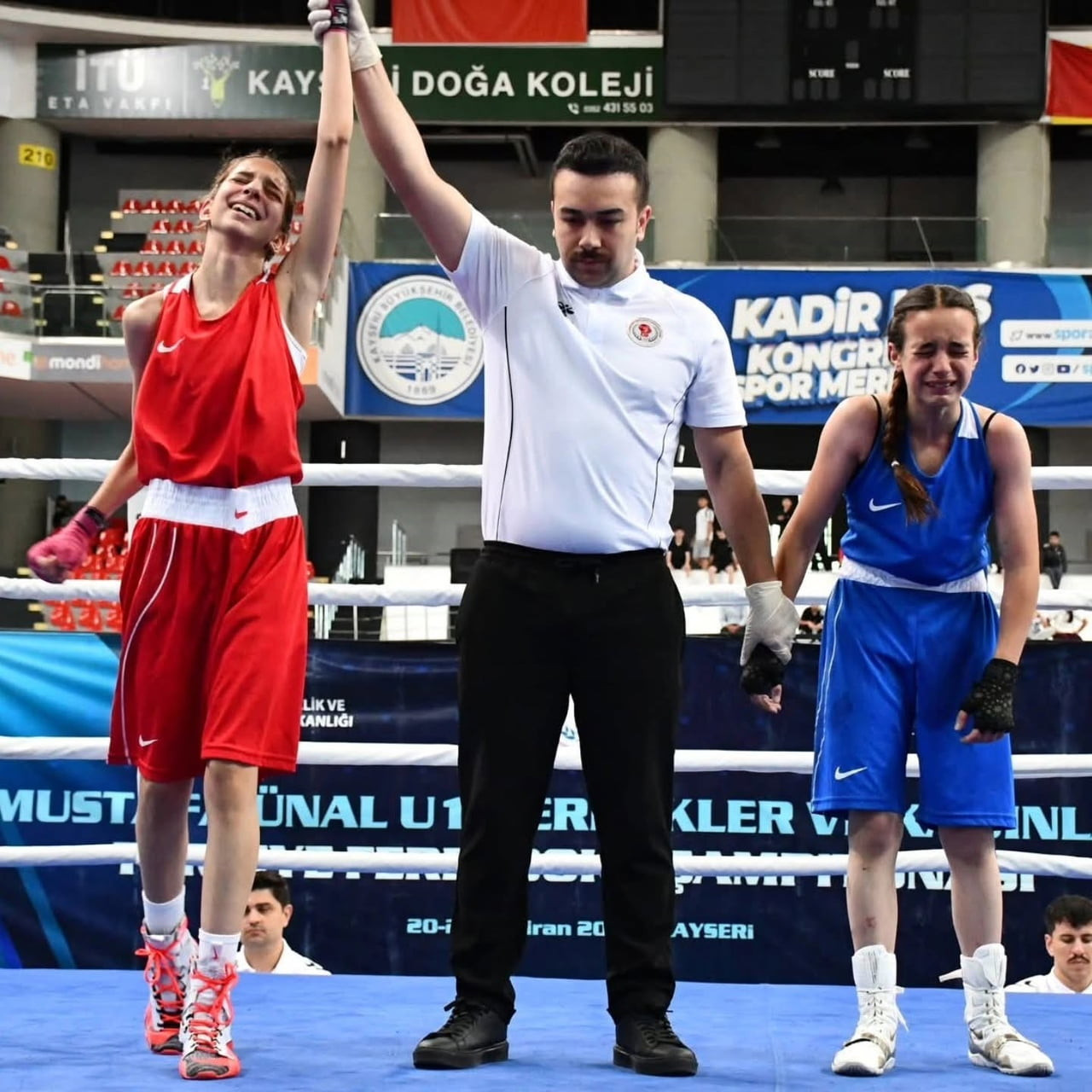 KAYSERİ’DE DÜZENLENEN MUSTAFA ÜNAL U-15 KADINLAR VE ERKEKLER TÜRKİYE FERDİ BOKS ŞAMPİYONASI’NDA...