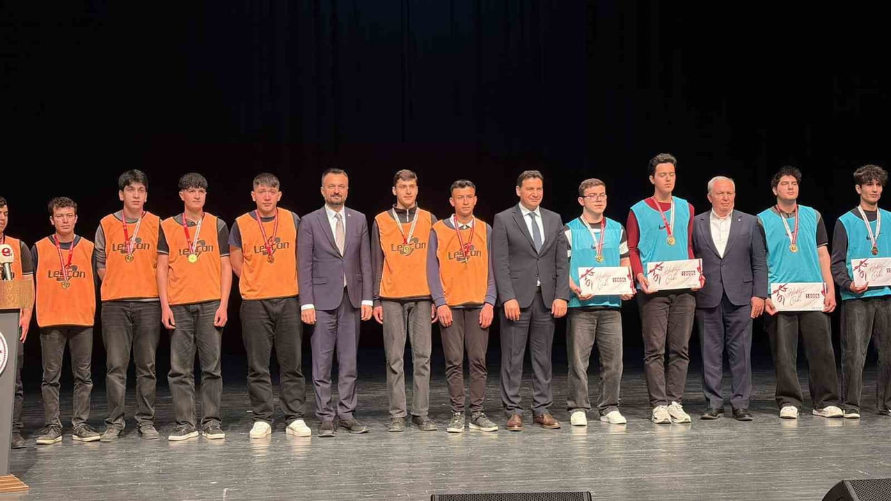 KAYSERİ’DE HIDIRELLEZ BAYRAMI, İL KÜLTÜR VE TURİZM MÜDÜRLÜĞÜ TARAFINDAN DÜZENLENEN PROGRAMDA COŞKU...