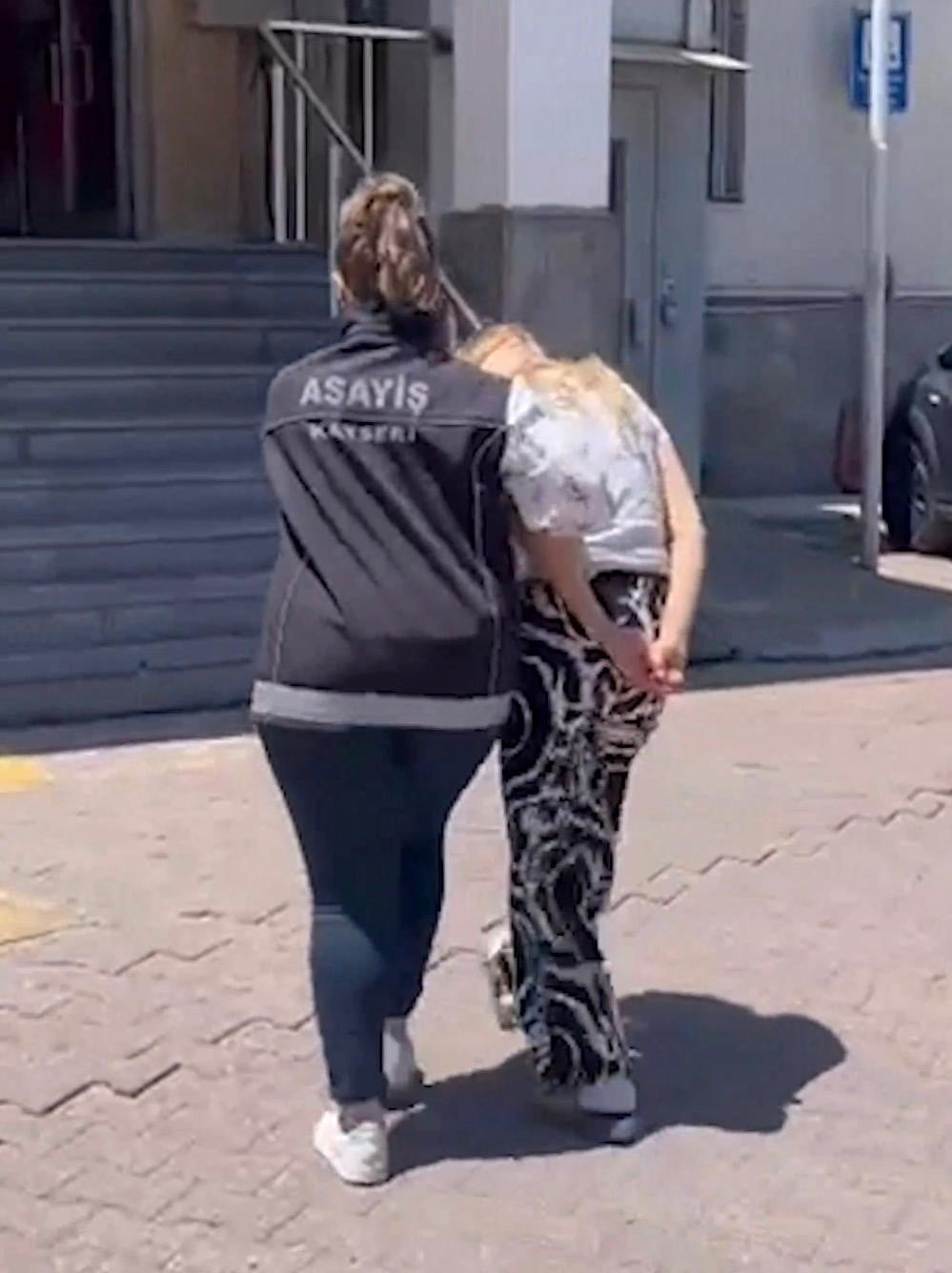 KAYSERİ’DE POLİS EKİPLERİ TARAFINDAN YAPILAN ÇALIŞMALARDA, 3 AYRI SUÇTAN TOPLAMDA 22 YIL 8 AY...