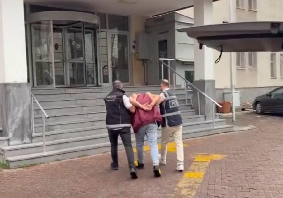 KAYSERİ’DE POLİS EKİPLERİ TARAFINDAN YAPILAN ÇALIŞMALARDA, HAKKINDA ‘SİLAHLA TEHDİT’ SUÇUNDAN 17...