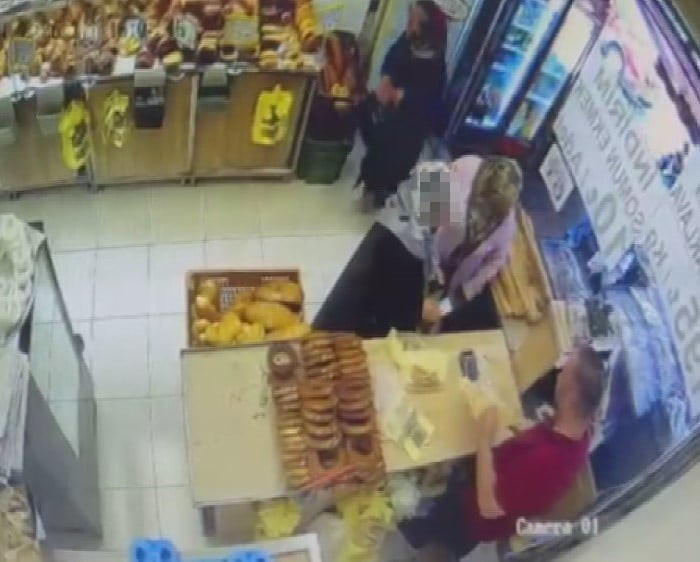 KAYSERİ’NİN MELİKGAZİ İLÇESİNDE ÇOCUĞUYLA BİRLİKTE PASTANEYE GİREN YABANCI UYKULU KADININ...