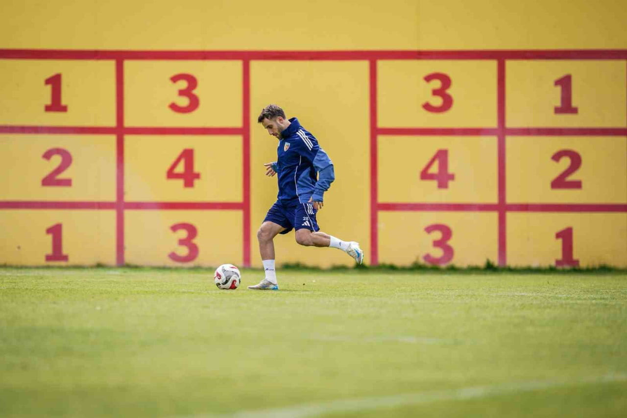 KAYSERİSPOR, TRENDYOL SÜPER LİG'İ 29. HAFTASINDA EVİNDE OYNAYACAĞI FENERBAHÇE MAÇI HAZIRLIKLARINI...