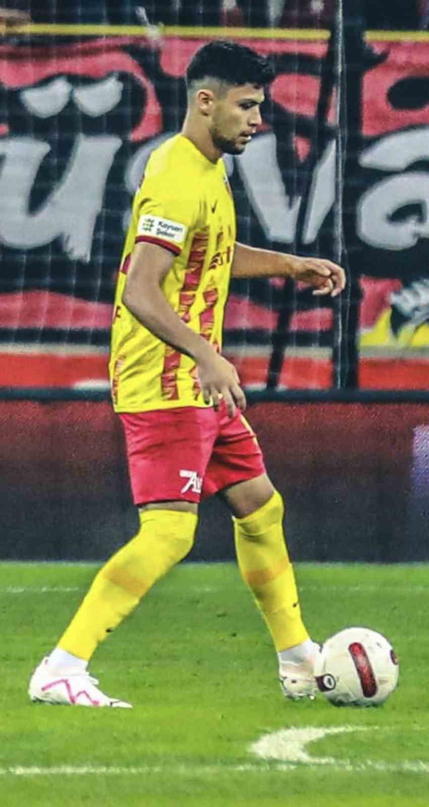 KAYSERİSPORLU ARİF KOCAMAN ALACAKLARININ ÖDENMEMESİ NEDENİYLE SÖZLEŞMESİNİ TEK TARAFLI FESİH...