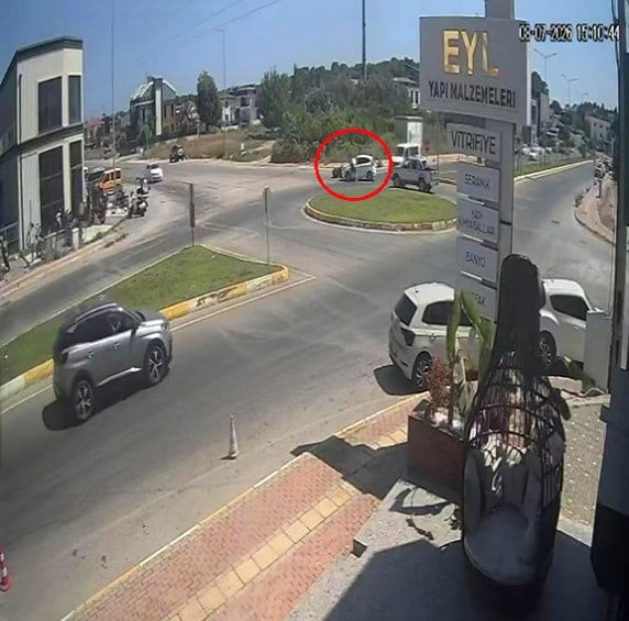 KAZA ANI KAMERAYA YANSIDI