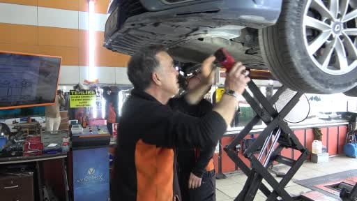 Kaza sonrası değer kaybı uyarısı: "Telefonla arayanlara itimat etmeyin"