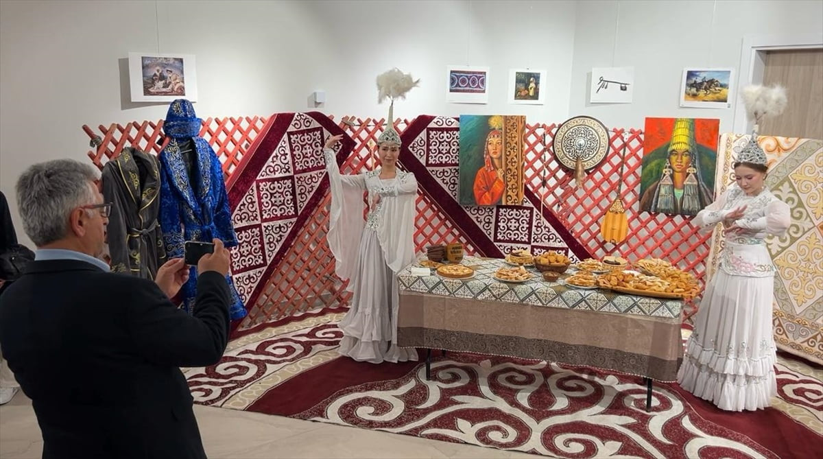 Kazakistan Antalya Başkonsolosluğu tarafından düzenlenen "Kazak Sinema Günleri" Antalya'da...