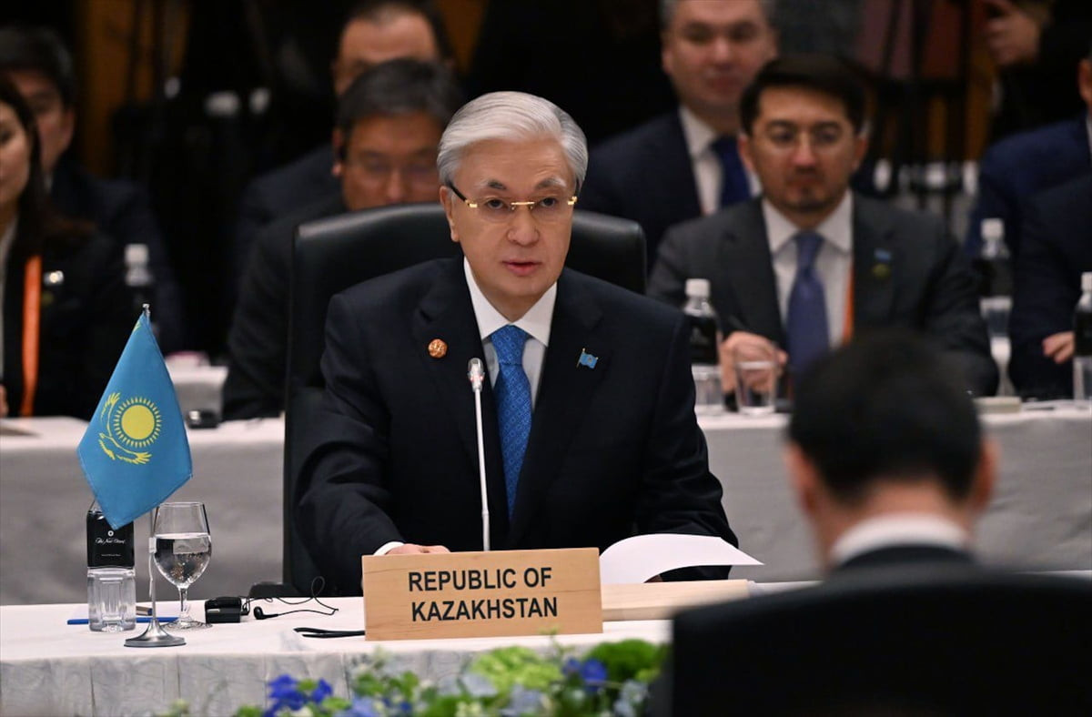 Kazakistan Cumhurbaşkanı Kasım Cömert Tokayev, Japonya’nın başkenti Tokyo’da düzenlenen 1.Orta...